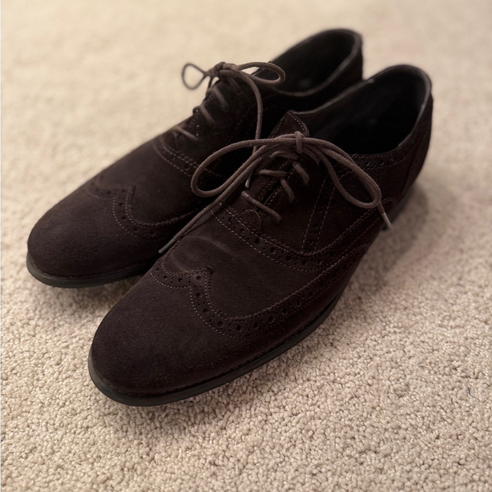 John varvatos USA men’s 9.5 brown suede wingtip shoes.